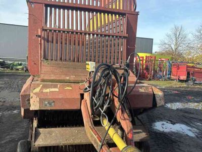 Self-loading wagon Strautmann Vitesse 260