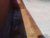 Loading buckets Hekamp Hydrotwin 225