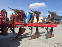 Ploughs Vogel & Noot 3 schaar wentelploeg met pakker