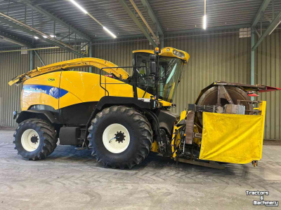 Forage-harvester New Holland FR9060 + NH 300 FP & NH 450