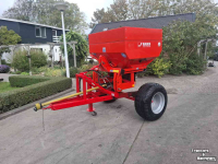 Fertilizer spreader Rauch MDS 12.1