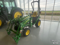 Small-track Tractor John Deere 2026R