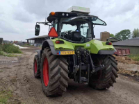 Tractor  Claas arion 530
