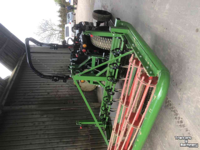 Tractor TYM TYM / Branson 2500L - Black edition