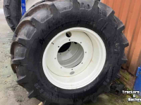 Wheels, Tyres, Rims & Dual spacers Vredestein 650/65R38 + 540/65R28 100% Traxion 65