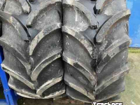 Wheels, Tyres, Rims & Dual spacers Vredestein 650/65R38 + 540/65R28 100% Traxion 65