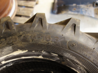 Wheels, Tyres, Rims & Dual spacers  Onbekend 255/75X15.3