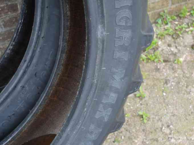 Wheels, Tyres, Rims & Dual spacers BKT agrimax 230/95r36