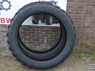 Wheels, Tyres, Rims & Dual spacers BKT agrimax 230/95r36