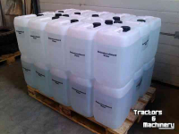 Other transport and industrial equipment and accessories  gedemineraliseerd water, demi water, accu water 20 of 1000 liter vaten