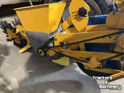 Vegetable- / Precision-seed drill Kleine 6 RIJER