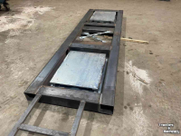 Other machines and accessories for the workshop and yard  Frame voor spellingsdetector  VLTWPD9152