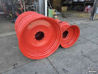 Wheels, Tyres, Rims & Dual spacers  Velgenset Fendt 20x42, 16x30