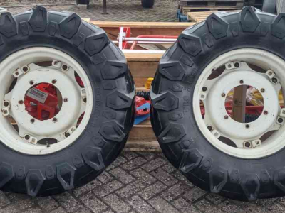 Wheels, Tyres, Rims & Dual spacers Pirelli 14.9R24