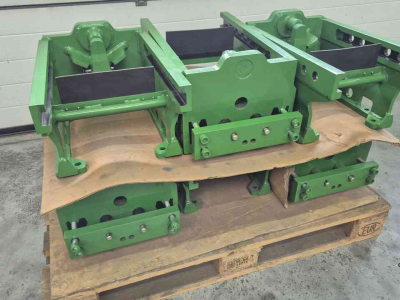 Other tractors and accessories John Deere Rockinger trekhaakframe met Piton-Fix JD 5020 en 5R