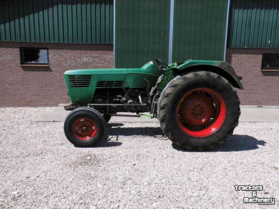 Tractor Deutz-Fahr D 6006