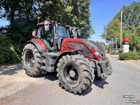 Tractor Valtra Q305