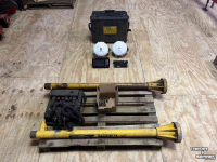 GPS steering systems and attachments Trimble GCS900 / CB460 Dozer GPS systeem