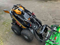 Skidsteer Giant SK252D + klepelmaaier