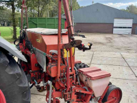 Seed drill Becker 6 rijer maiszaaier