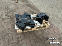 Frontweights Case Case IH 6 x 45 KG Frontgewichten + Middentrekhaak