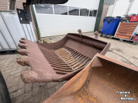 Other earthmoving and heavy equipment and accessories  diversen