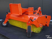 Sweeper Hofstede veegmachine Model  SMART verwisselbaar aankoppel bord ook met Knikmops etc aankoppeling