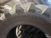 Wheels, Tyres, Rims & Dual spacers Vredestein Vredestein VF 900/60R42 TRAXION OPTIMALL 189D, TL