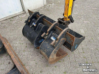 Excavator mobile JCB 8030 ZTS