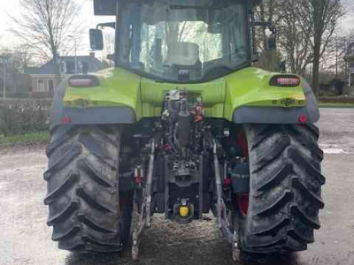 Tractor Claas arion 650 cebis