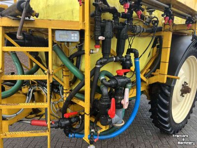 Fieldsprayer pull-type Dubex Mentor 9804