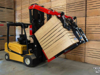 Bulk box tipper Vegniek RM350 vooroverkantelaar