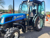 Small-track Tractors New Holland T4.95N 4WD CAB