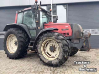 Tractor Valtra 6750