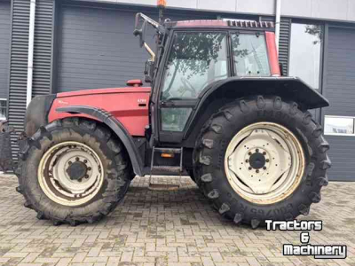 Tractor Valtra 6750