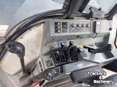 Tractor Valtra 6750