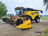 Combine New Holland CX 8.70
