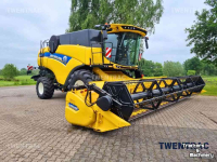 Combine New Holland CX 8.70