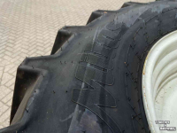 Wheels, Tyres, Rims & Dual spacers Mitas 650/65R38 incl. vaste NH velg set