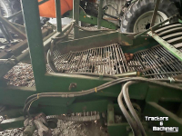 Potato harvester Krakei Rooier met Ford 7610