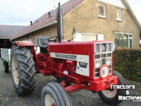 Tractor International met handkoppeling voor aftakas
