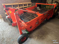 Onion harvester Holaras UR-170-HZ, uienrooier