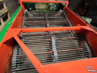 Onion harvester Holaras UR-170-HZ, uienrooier