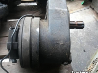 Diverse used spare-parts Holder c 2,42