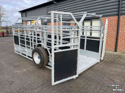 Livestock trailer  JYFA NHY500