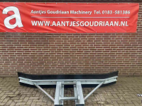 Rubber yard scraper  Rubberschuif / Erfschuif / Mestschuif / Sneeuwschuif met S60 aansluiting