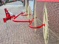 Rake  Enorossi Acrobaat Wielhark