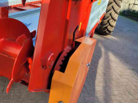 Manure spreader  Mestverspreider 2.5 Ton
