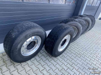 Wheels, Tyres, Rims & Dual spacers  385/65R22.5 & 315/80R22.5