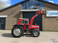 Tractor Massey Ferguson 590-4 met voorlader